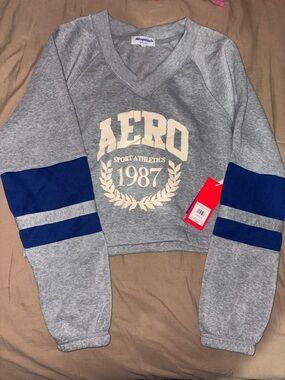 Aeropostale Light Gray V-Neck Sweatshirt